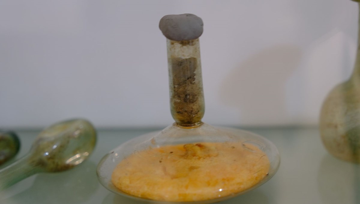 17 yüzyıllık fanusun içindeki sıvının ne olduğu tespit edildi