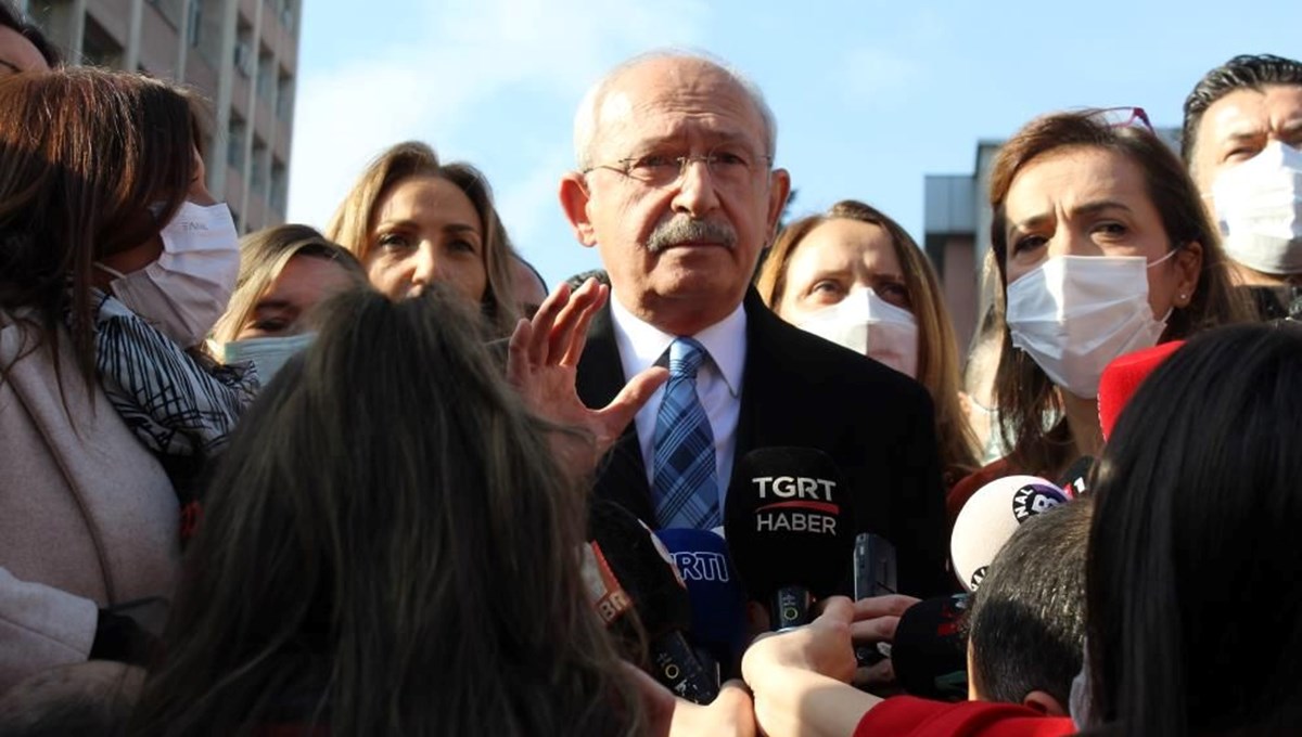 Kılıçdaroğlu'ndan Milli Eğitim Bakanlığı önünde açıklama