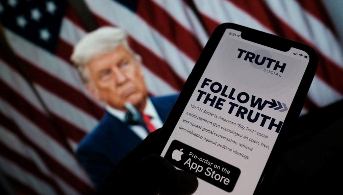 Trump’ın sosyal medya uygulaması Truth Social kullanıma sunuldu