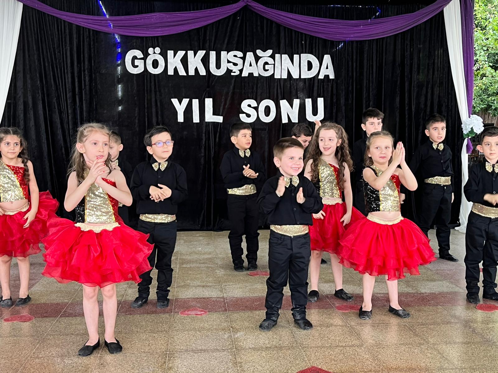 Tarsus Gökkuşağı Kreş Gündüz Bakım Evi 2021-2022 Eğitim ve Öğretim sezonunu muhteşem bir yılsonu gösterisi ile kapattı.